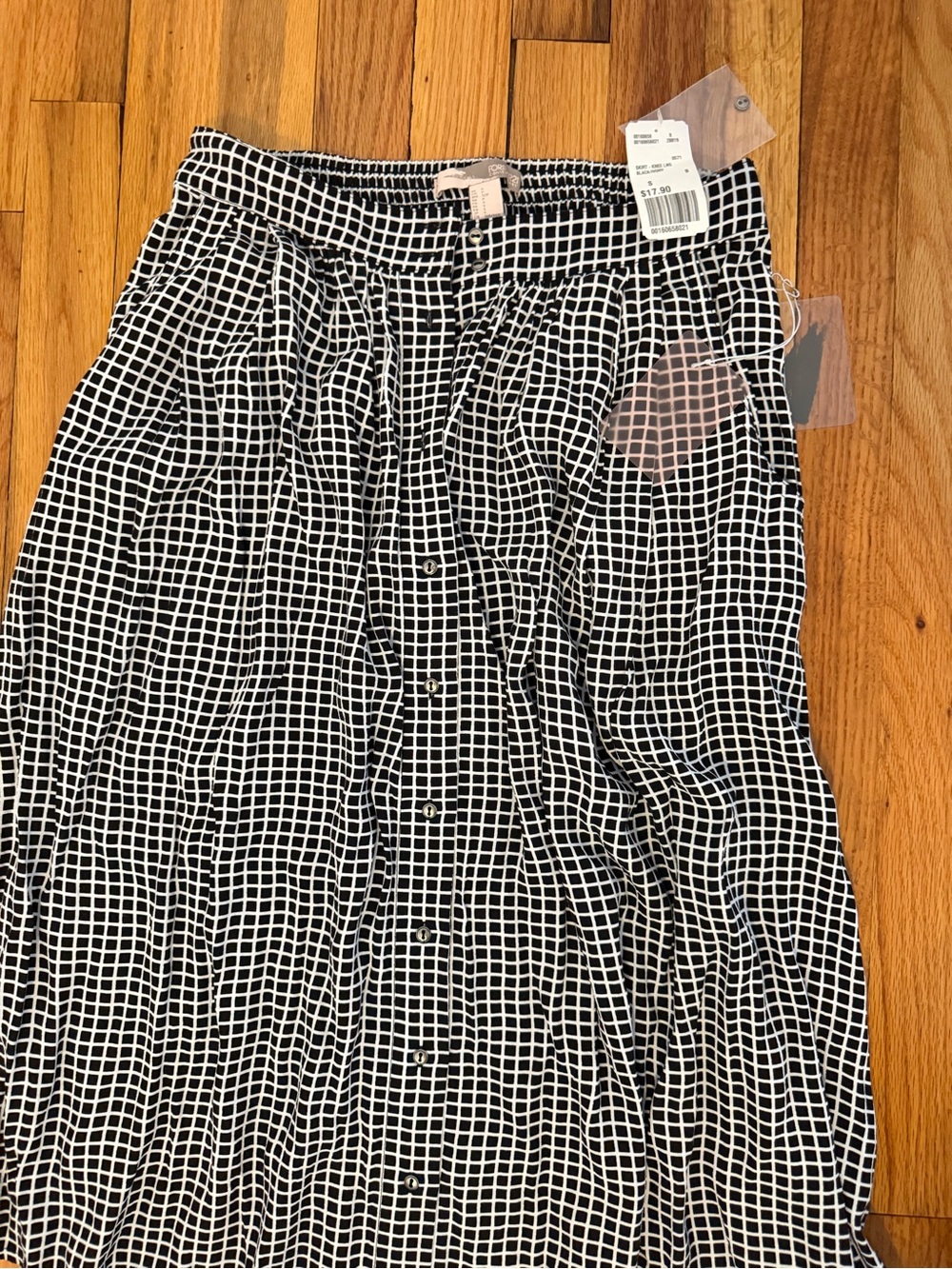 Forever 21 Black and White Grid Button-Front Midi Skirt